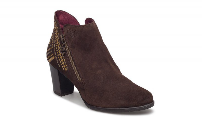 Shoes24