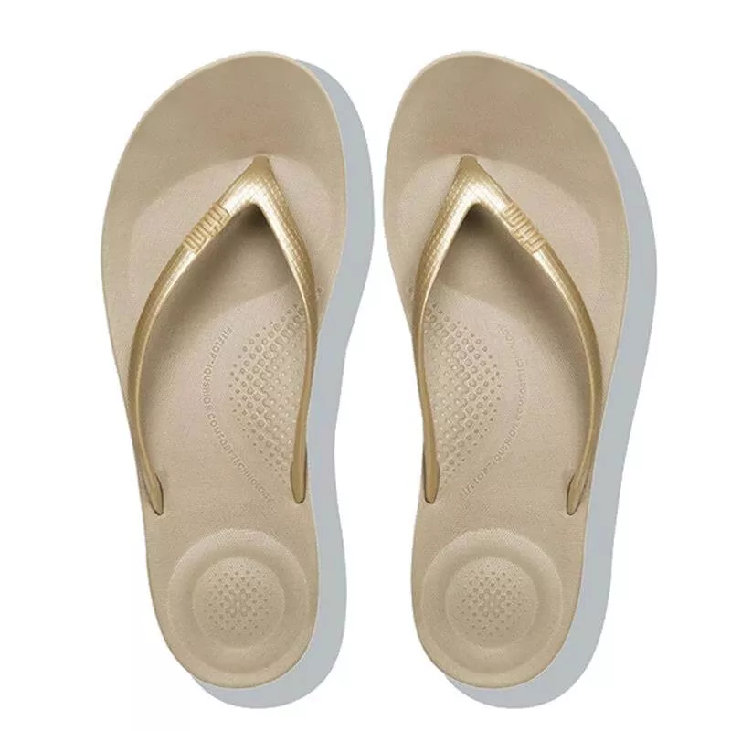 FitFlop iQushion Toe-Post Sandals E54-010 כפכפי אצבע לנשים בצבע זהב – תמונה 3
