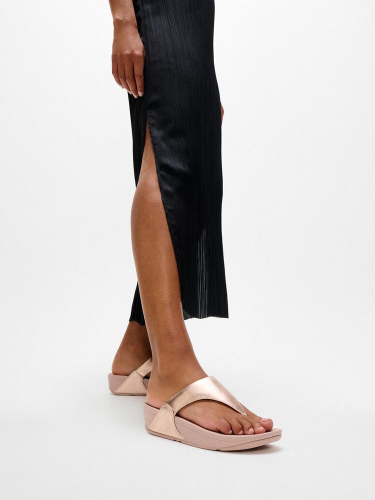I88-323 | FitFlop Lulu Toe-Post Sandals כפכפי אצבע לנשים בצבע רוז גולד – תמונה 6