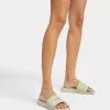 EQ3-A32  FITFLOP כפכף סלייד גומי ירוק