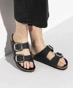 כפכפי בירקנשטוק עם אבזם לנשים BIRKENSTOCK / Arizona Black