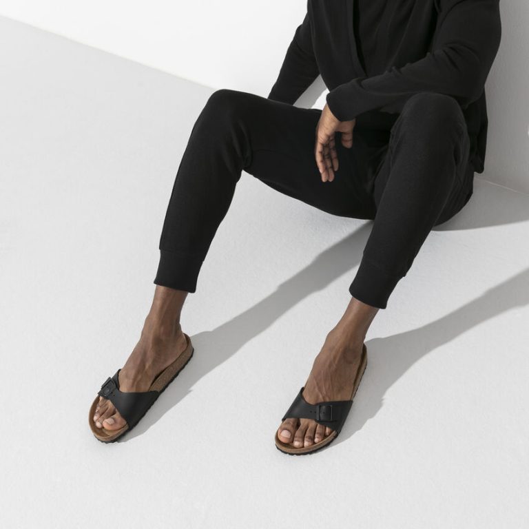 כפכפי בירקנשטוק לנשים BIRKENSTOCK / Madrid Black