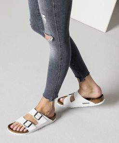 כפכפי בירקנשטוק לנשים BIRKENSTOCK / Arizona BS White