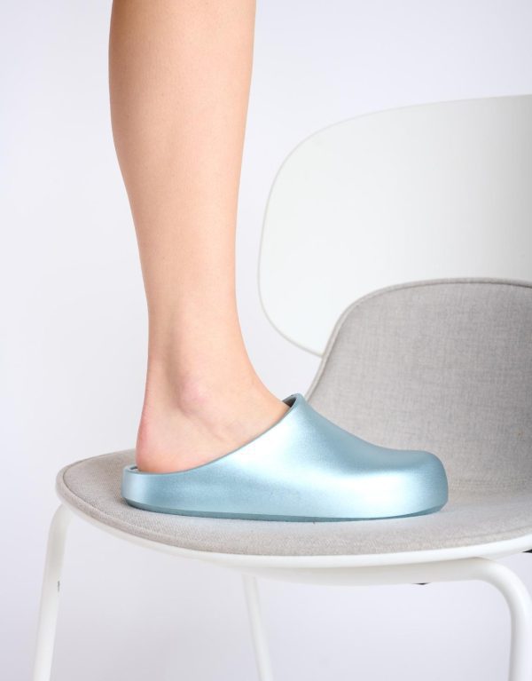 ⁦כפכפים לנשים תכלת JEFFREY
CAMPBELL /  Unclogged⁩ – תמונה ⁦2⁩