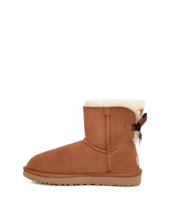 מגפי נשים חום UGG /  Mini Bailey Bow II