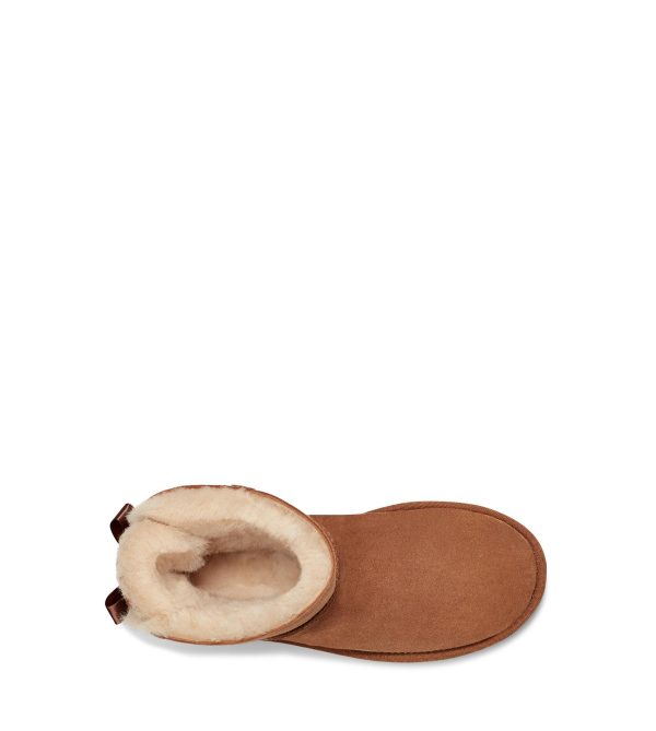 ⁦מגפי נשים חום UGG /  Mini Bailey Bow II⁩ – תמונה ⁦5⁩