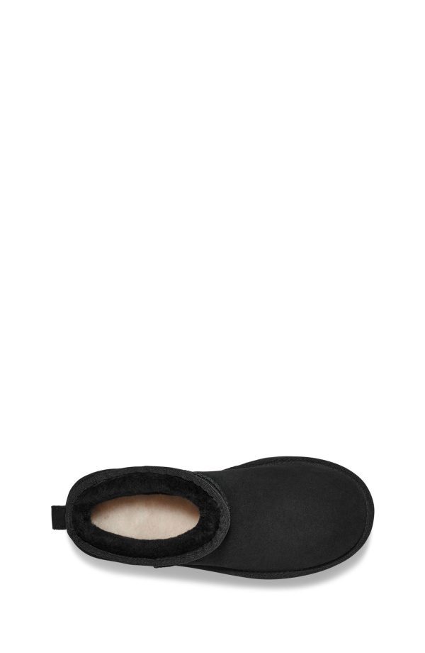 ⁦מגפי פלטפורמה לנשים UGG /  Classic Ultra⁩ – תמונה ⁦5⁩