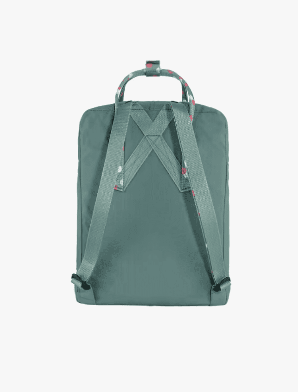 ⁦Fjallraven Kanken Classic - תיק גב קאן קן קלאסי 16 ליטר בצבע ירוק פורסט קור⁩ – תמונה ⁦4⁩