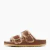 כפכפי בירקנשטוק עם פרווה לנשים BIRKENSTOCK / Arizona