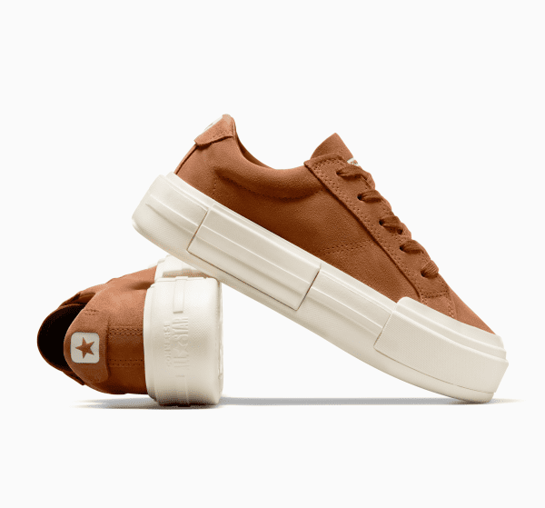 ⁦סניקרס עור נמוכות לנשים חום CONVERSE /  CTAS CRUISE OX⁩ – תמונה ⁦2⁩