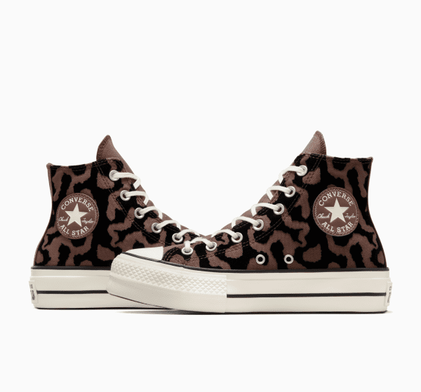 ⁦סניקרס קנבס גבוהות נשים שוקולד CONVERSE /  CTAS LIFT HI BEAR⁩ – תמונה ⁦4⁩