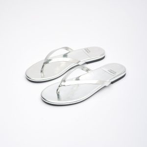 כפכפים שטוחים מטאליים Jeffrey Campbell /  KIERRA