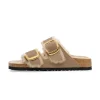 כפכפי אריזונה לנשים חום BIRKENSTOCK  Arizona Big Buckle