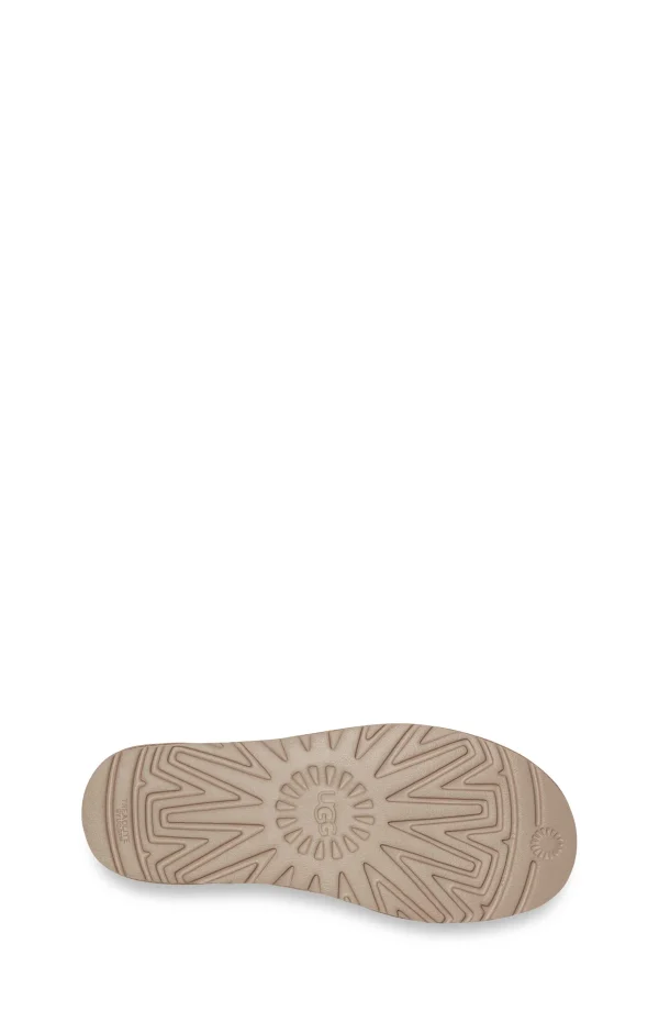 ⁦מגפי קלאסיק לנשים חול UGG  Classic Ultra Mini⁩ – תמונה ⁦7⁩