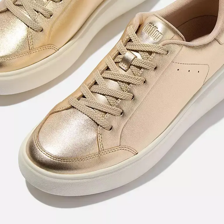 FitFlop | E5T-675  נעלי סניקרס רטג מטאליק פלטינו – תמונה 2