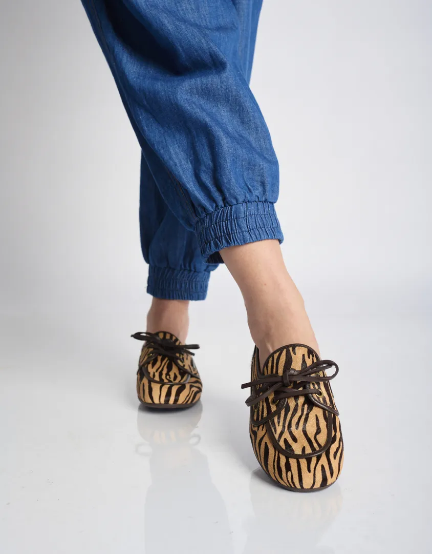 מוקסיני לנשים מנומר Jeffrey Campbell /  Boast – תמונה 4