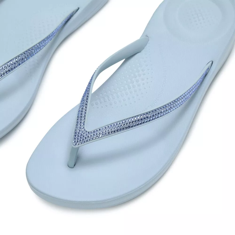 FitFlop iQushion Sparkle Toe-Post R08-D50 כפכפי אצבע לנשים עם נצנוץ בצבע תכלת – תמונה 2