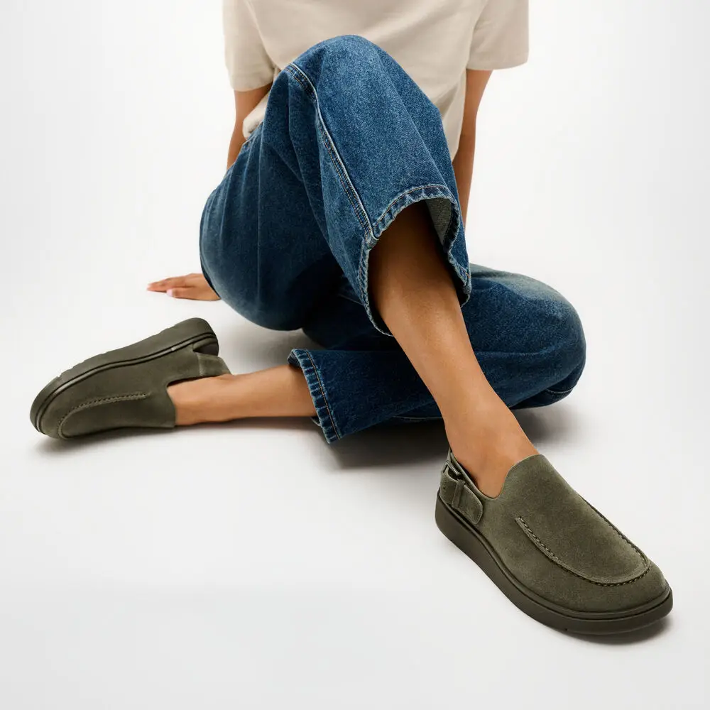 FitFlop | A9H-B77 כפכפי מיול GEN-FF עם רצועה אחורית לנשים זית כהה – תמונה 6